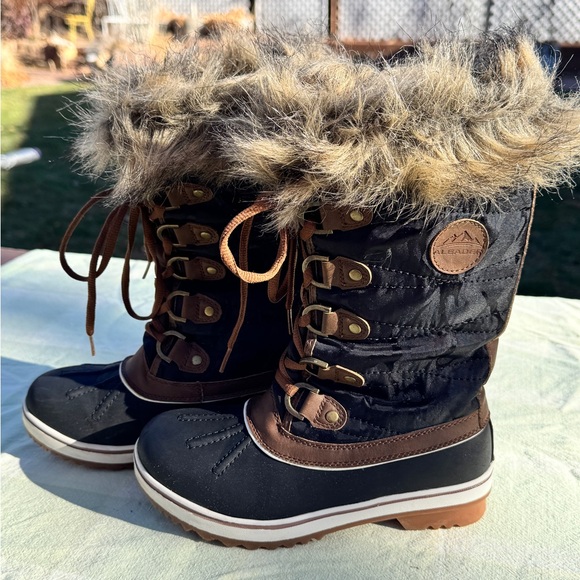 Women's Faux Fur Lined Winter Boots Size 6 - Picture 6 of 7